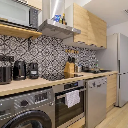 Magnifique Cocon Au Coeur D'antibes - 3g *