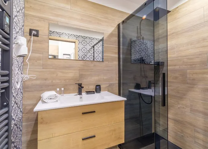 Magnifique Cocon Au Coeur D'antibes - 3g Antibes